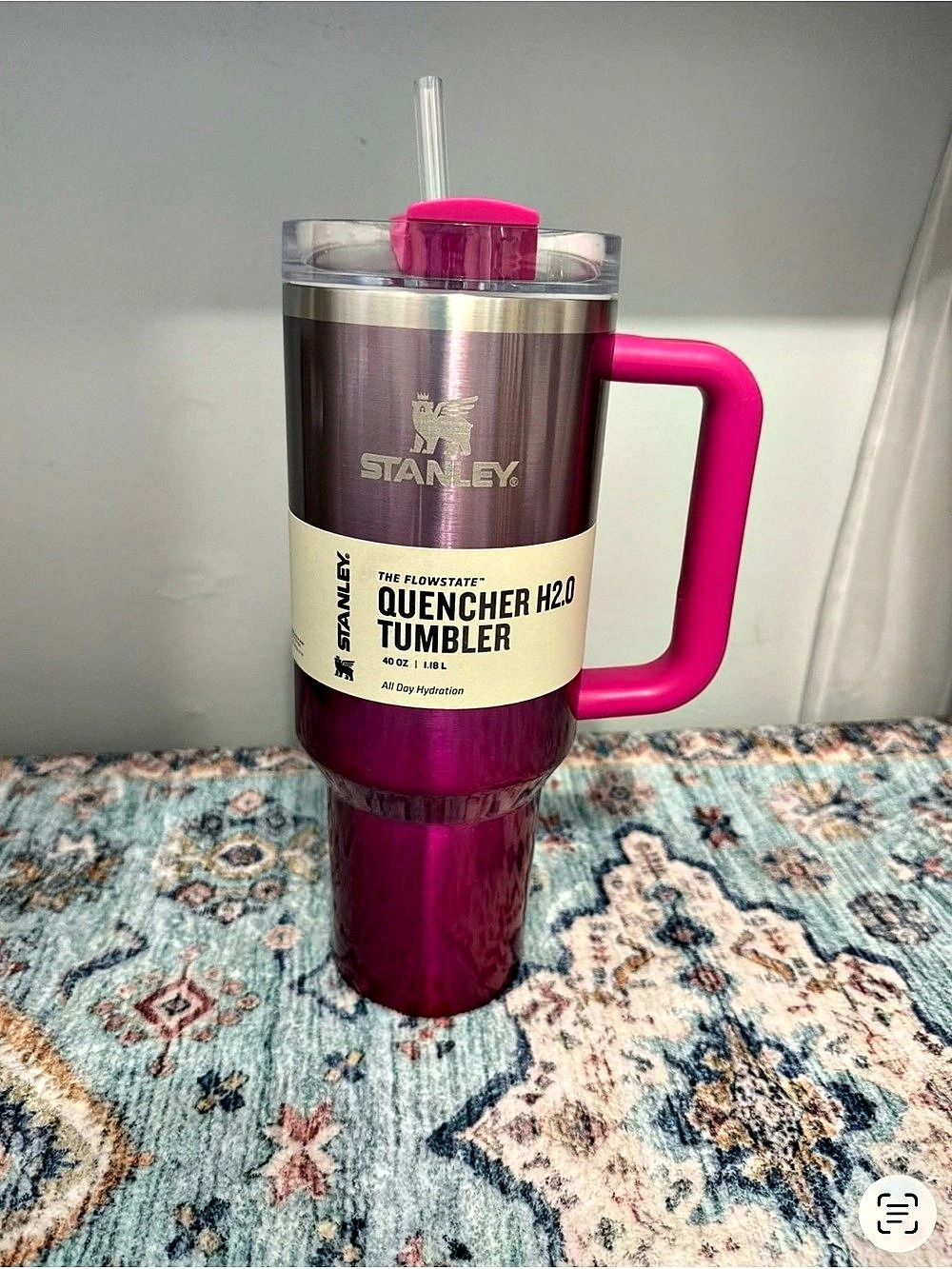 Stanley The Quencher H2.0 FlowState Tumbler 40 oz Pink & Silver